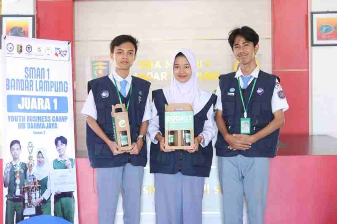 IIB_Darmajaya_Gandeng_SMAN_1_Bandar_Lampung_Bentuk_Inkubator_Bisnis_Sekolah.jpg