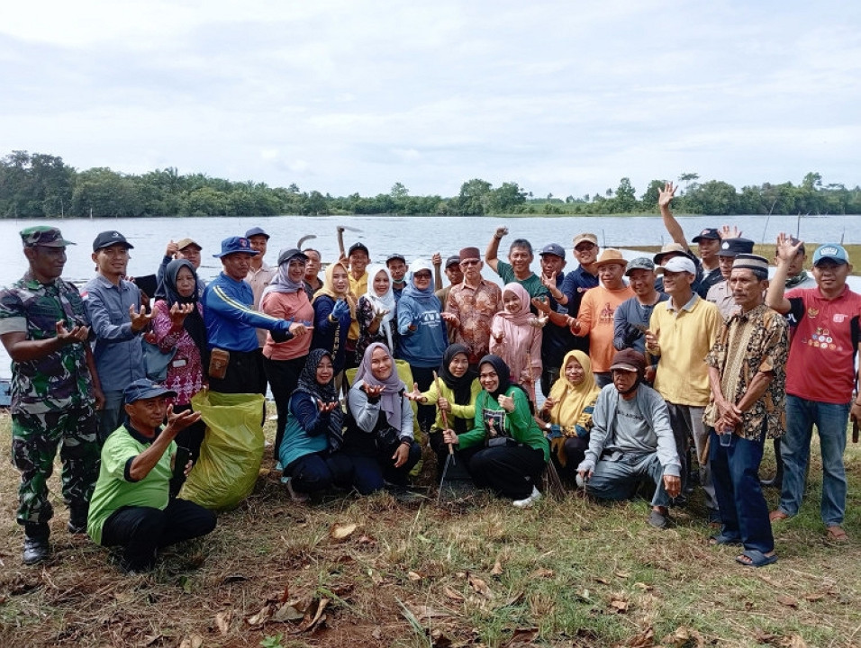 Bupati Ela Siti Nuryamah Ajak Warga Negara Nabung Jaga Kebersihan Wisata Beringin Indah