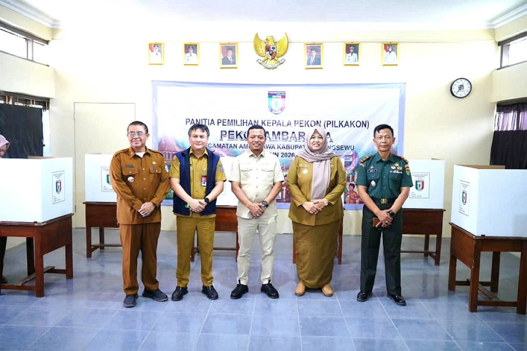 Pantau Pemilihan Kapekon Serentak, Bupati dan Wabup Pringsewu Tinjau TPS