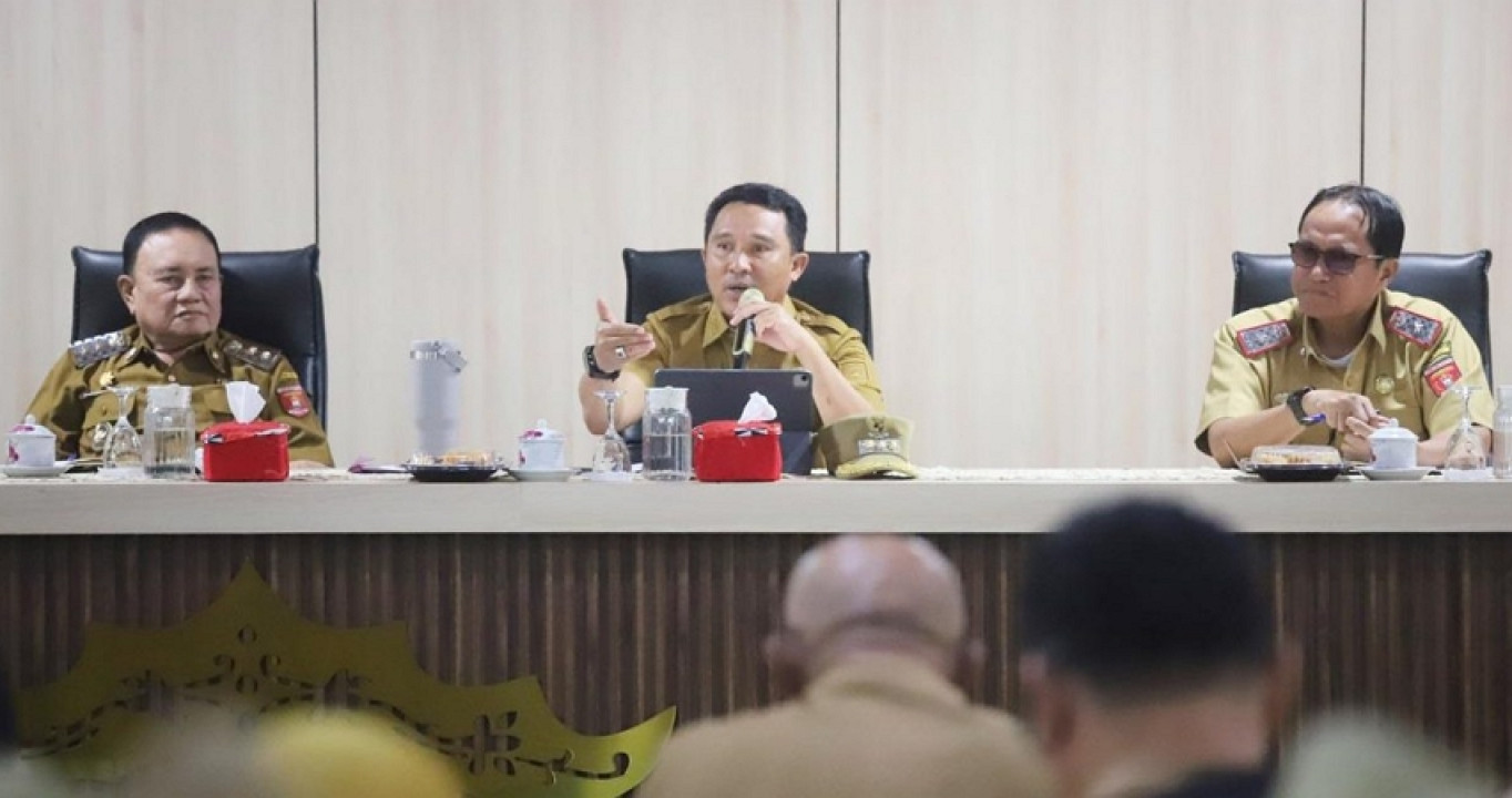 Bupati Parosil Mabsus Pimpin Rakor Awal Tahun