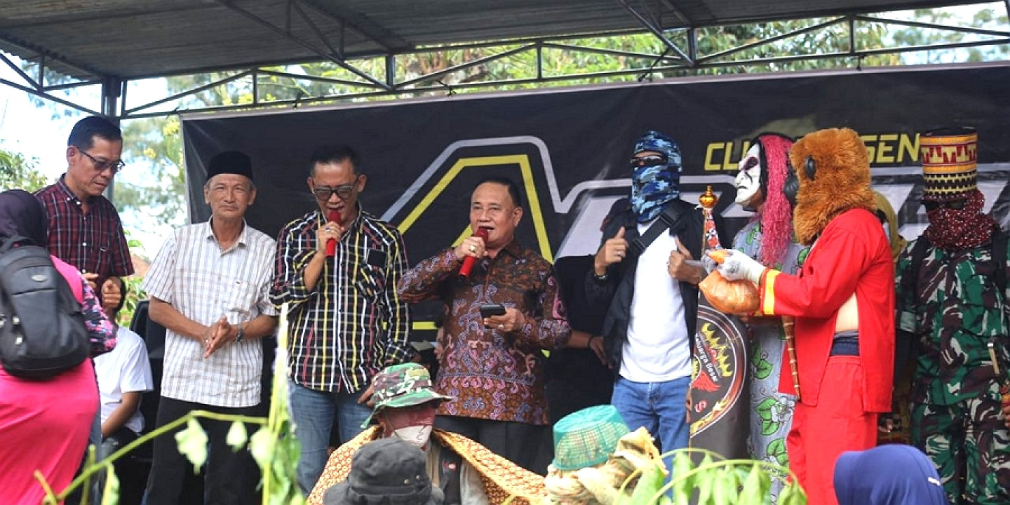 Wabup Mad Hasnurin Sebut Pesta Sekura Merupakan Identitas Masyarakat Lampung Barat