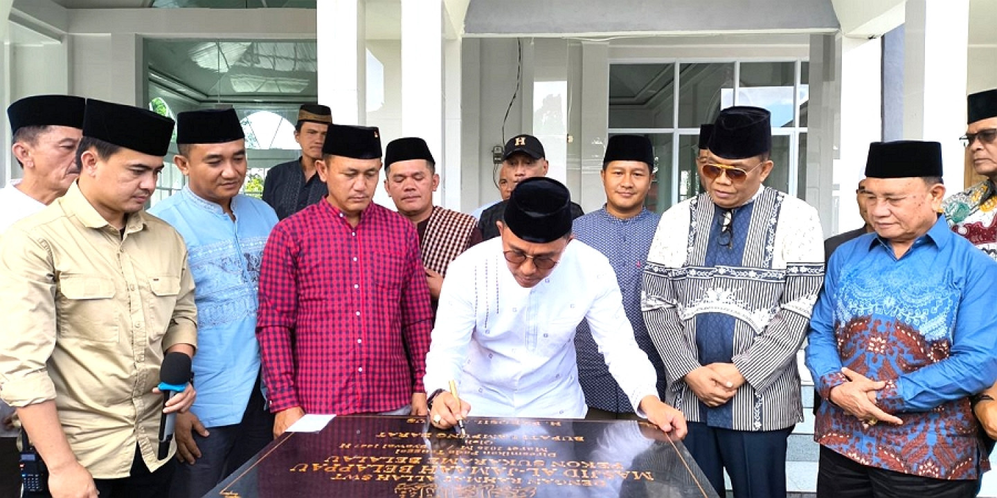 Bupati Parosil Mabsus Resmikan Masjid Al-Jamaah Belappau, Simbol Kebersamaan Masyarakat
