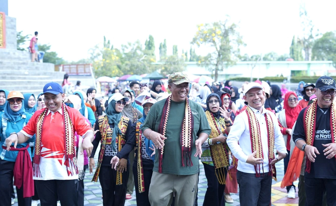 Ratusan Penari Meriahkan Hari Tari Sedunia dan Hardiknas 2026