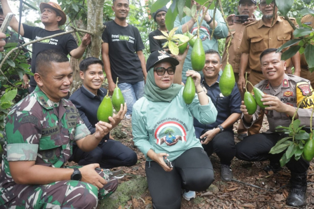 Penanaman Pohon Serentak se-Indonesia 2025