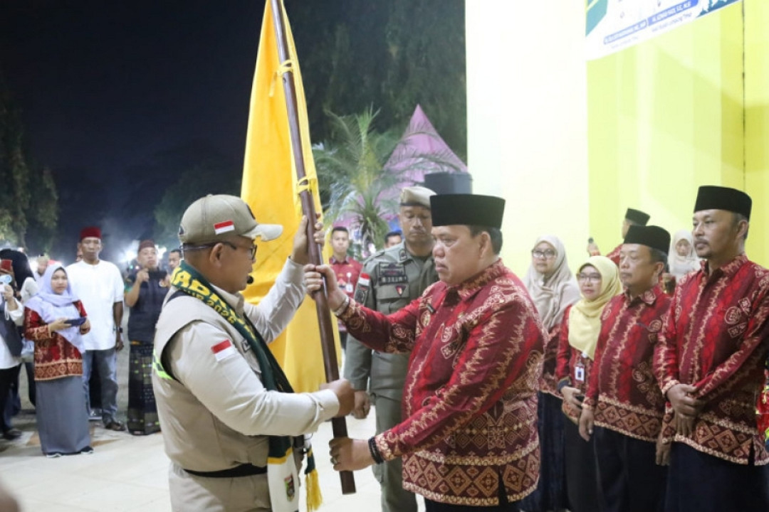 Wabup Azwar Hadi Sambut Kepulangan 283 Jemaah Haji Lamtim, Doakan Menjadi Haji Mabrur