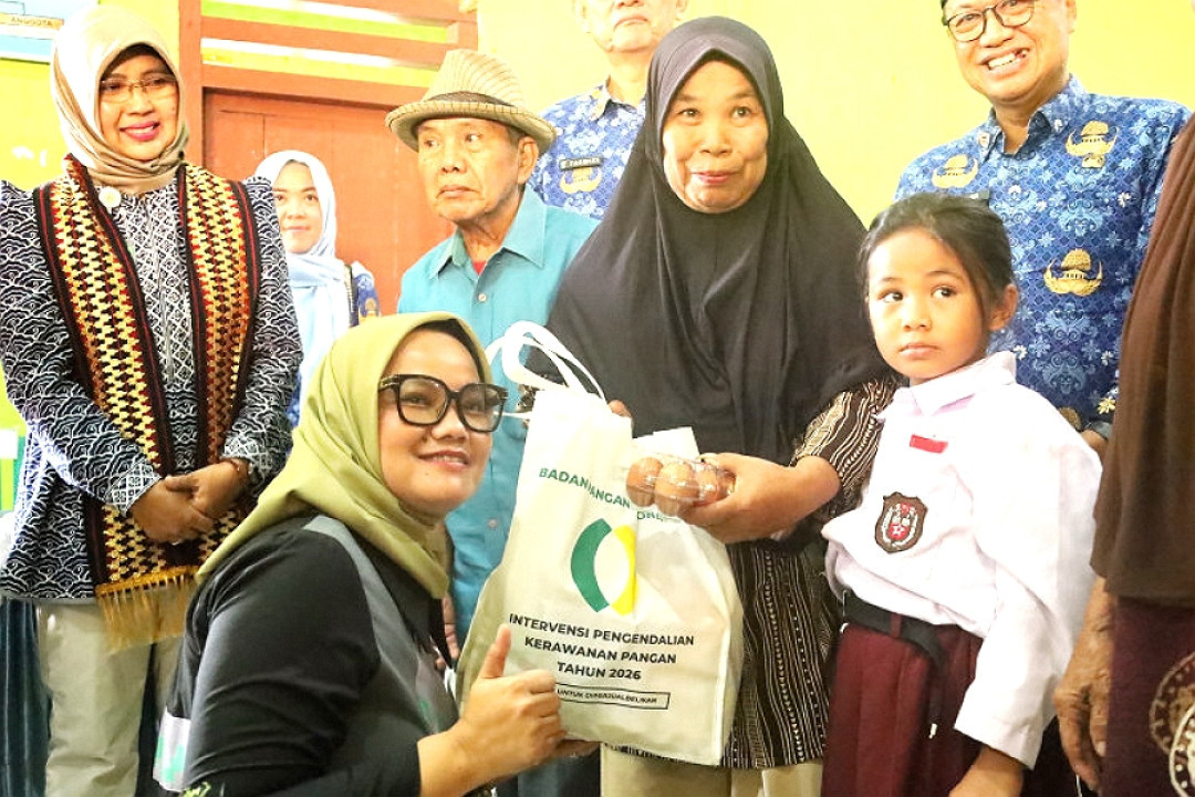 Bupati Ela: Tak Boleh Ada Warga Kelaparan