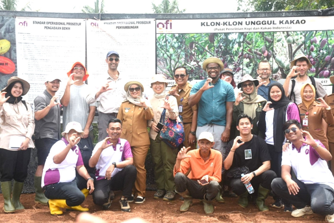 Bupati Ela Dorong Kakao Ramah Lingkungan Tingkatkan Kesejahteraan Masyarakat