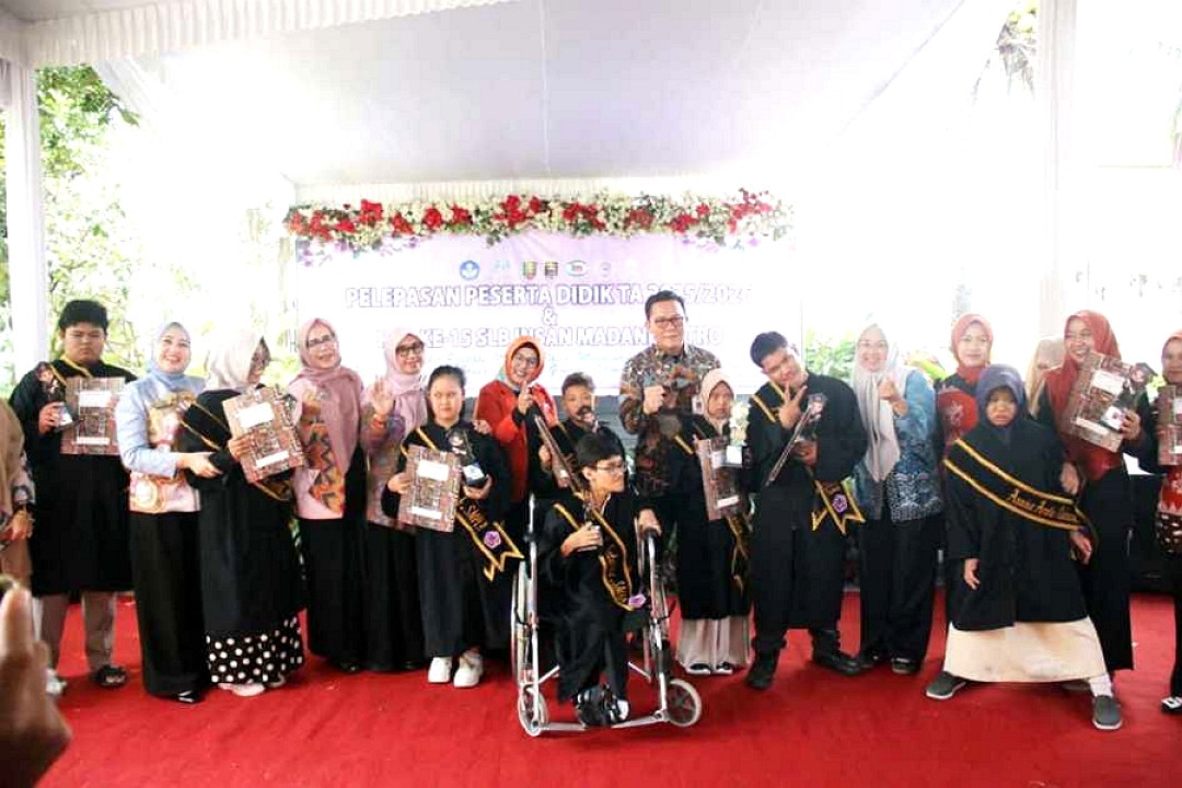 SLB Insan Madani Metro Lepas Sembilan Peserta Didik, Dorong Lulusan Mandiri dan Berdaya