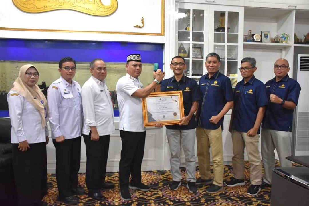 Pemkot Metro Terima Dua Piagam Penghargaan dari Kementerian Keuangan RI