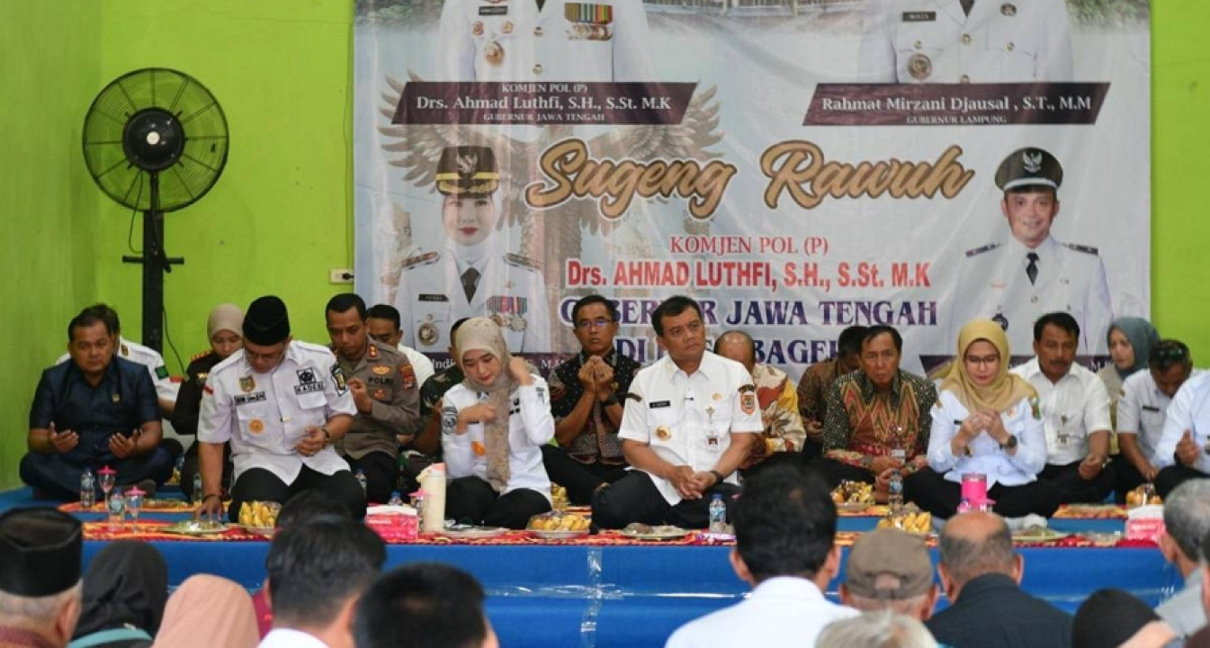 Gubernur Jateng Silaturahmi Bersama Keluarga Transmigran di Desa Bagelen