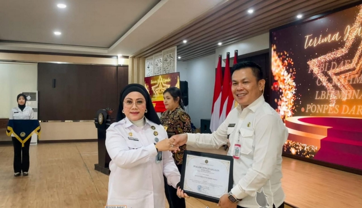 Momen Hari Bhakti Kemenimipas ke-1, Bupati Dedi Irawan Terima Penghargaan