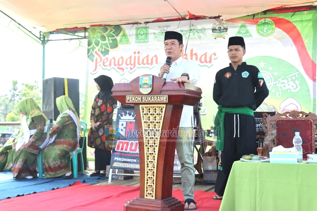 Bupati Pesisir Barat Hadiri Pengajian Akbar dan Halal Bihalal 1447 H di Ngaras