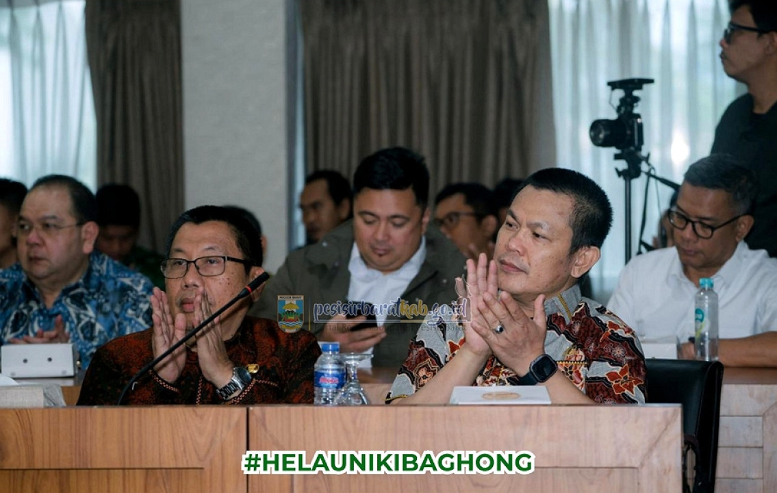 Sekda Pesisir Barat Hadiri Kunjungan Menteri PPN/Bappenas RI