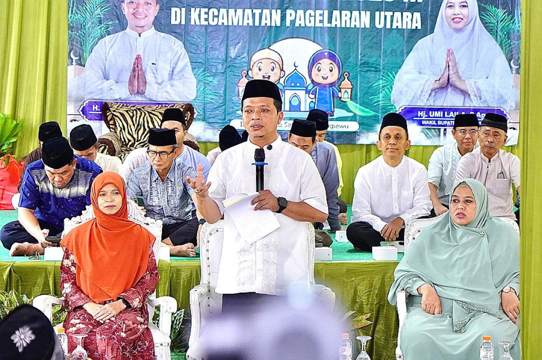 Safari Ramadan di Gunung Raya Pantura, Bupati Dan Wakil Bupati Pringsewu Serahkan Bantuan