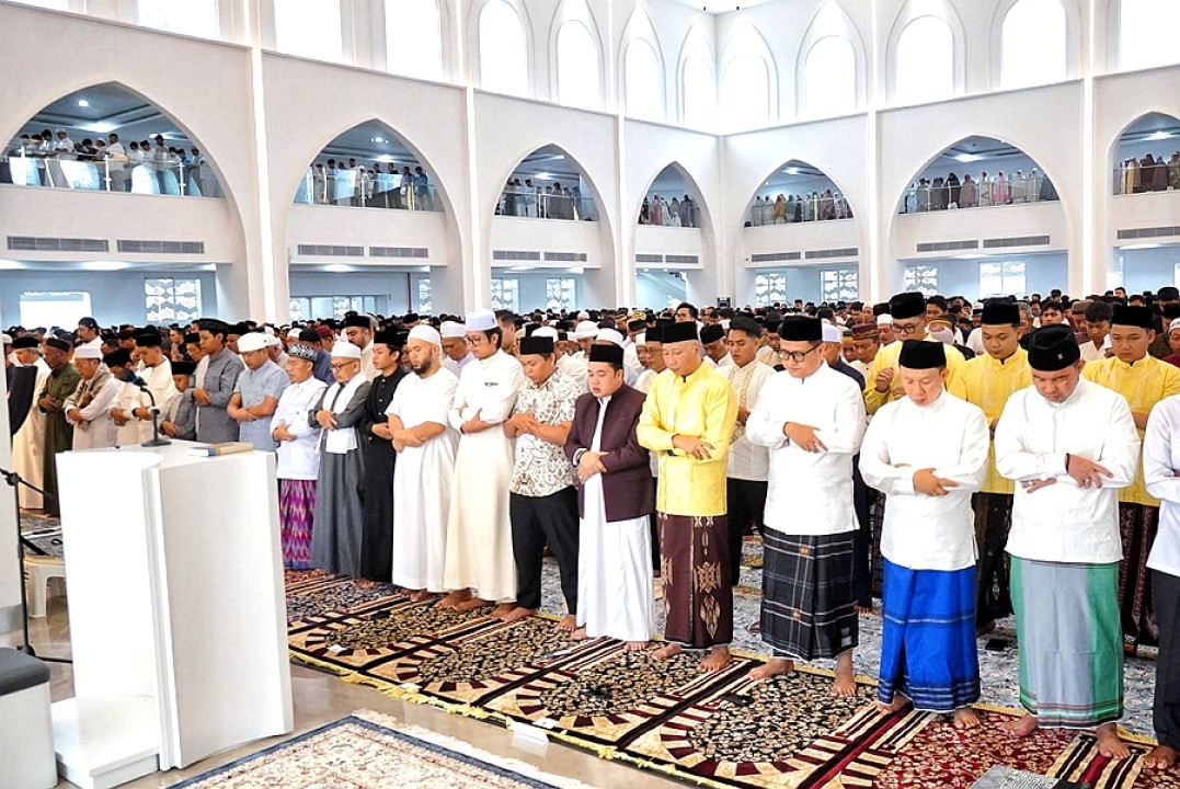Idulfitri 1447 H di Lampung Berlangsung Aman dan Khidmat, Gubernur Tekankan Semangat Kebersamaan
