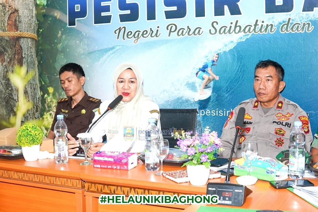 Pemkab Pesisir Barat Matangkan Kompetisi Surfing 2026
