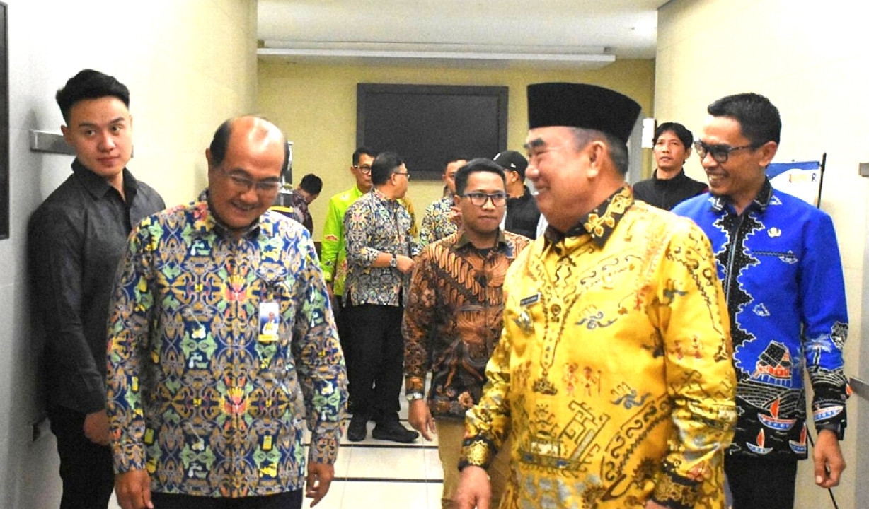 Bupati  dan Wakil Bupati beserta Kadiskes serta Kepala OPD lain Tatap Muka Dalam Rangka Konsultasi