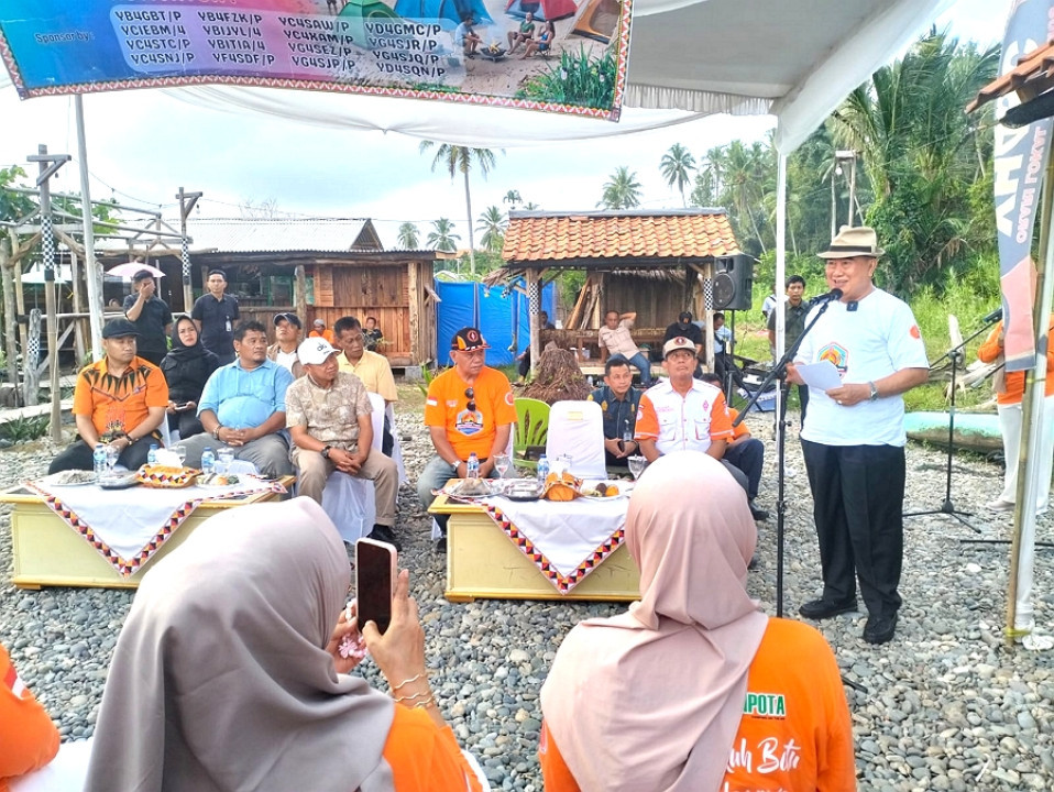 Bupati Tanggamus Buka BOTA-CAMPOTA di Pantai Cukuh Batu